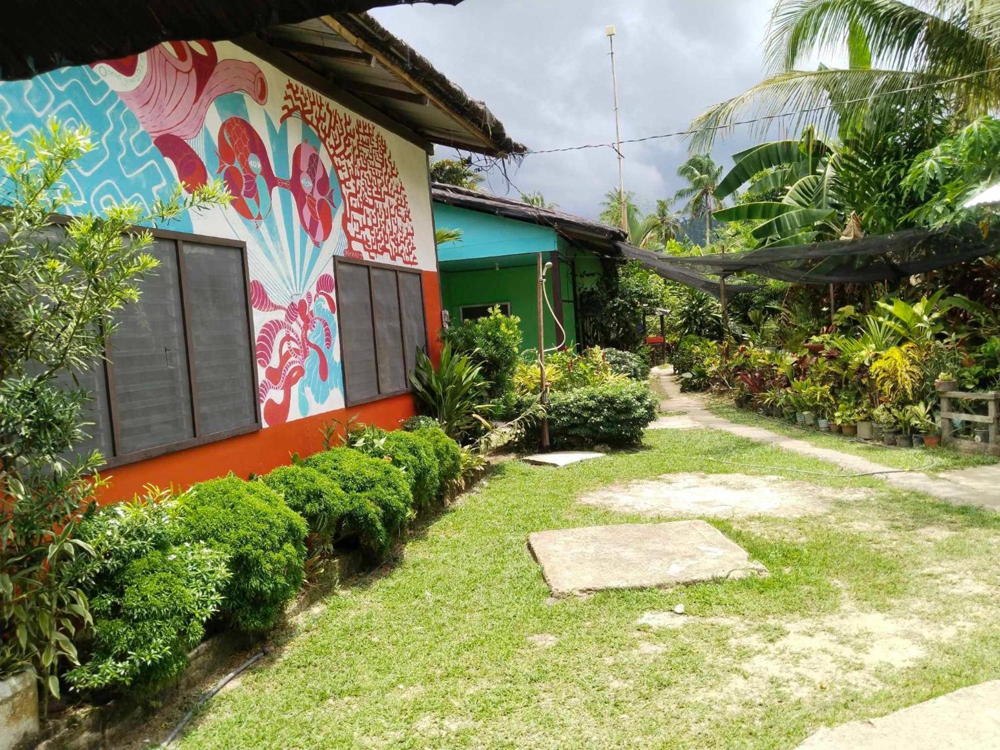 Charity Pension House San Vicente  Exteriör bild